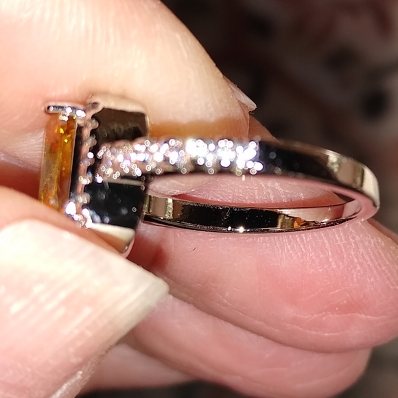 NWT YELLOW SAPPHIRE RING - Picture 4 of 5